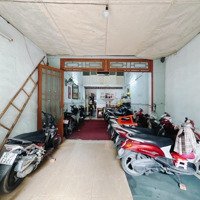 Hoàng Diệu - Quận 4 Khu Vực Buôn Bán . Sầm Uất .