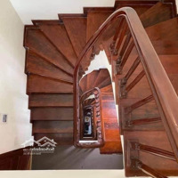 Nhà Hiện Đại Hộ Gia Đình Thang Máy Xuân Đỉnh 40M2 Giá 5, 5 Triệu