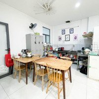 Phòng 4 Bạn, Gần Ngã 4 Thủ Đức, Đh Spkt, Ngân Hàng Ktx Cao Cấp Bao Trọn Gói Full Tiện Nghi