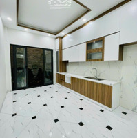 Chính Chủ Bán Nhà Xây Mới Mặt Ngõ Phố Tam Trinh,Cách Phố 5 Nhà,Ô Tô Vào.58M2-5 Tầng Thang Máy-13,5T