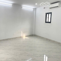 Chính Chủ Cho Thuê Phòng Trống Mới Rộng 30M2 Cửa Sổ Trời Khu Vip Út Tịch Tân Bình Chỉ 4 Triệu 200K