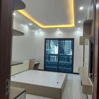 Bán nhà sát Văn Quán, 28m2, 5 tầng, đường thông, kinh doanh chỉ 5.4 tỷ