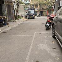 Bán nhà sát Văn Quán, 28m2, 5 tầng, đường thông, kinh doanh chỉ 5.4 tỷ