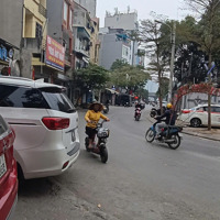 Cho Thuê Nhà Mặt Phố Miếu Đầm 65M2 4 Tầng Chia 2 Phòng Ngủ Giá 28 Triệu