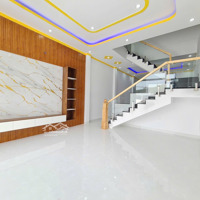 Bán Nhà Mới Xây 4 Phòng Ngủ, Sân Ô Tô, Đường 6M, Vỉa Hè 3M