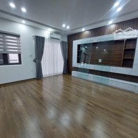 Bán Nhà Xây Mới 6 Tầng Thang Máy Phố Bồ Đề Diện Tích: 43M Mt4.5M. Giá 8 Tỉ 4. Q.long Biên. Liên Hệ: 0948117868