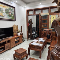 Bán Nhà Bồ Đề Dân Xây Ngõ Thông Oto Qua Nhà ,3 Thoáng . Diện Tích: 50M 5 Tầng . 9Xxx - Nhà 5 Tầng Còn Mới,
