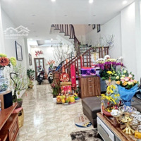 Giảm 500 Triệu Cần Bán Gấp Căn Nhà Dân Xây Phố Gia Thuỵ Q. Long Biêndiện Tích62M2Mặt Tiền4.5M. Giá Bán 9.5 Tỷ