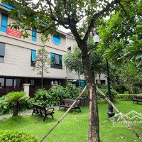 Cho Thuê Biệt Thự Lô Góc Đẳng Cấp Đối Diện Kcn Thạch Thất - Sunny Garden. Diện Tích 291M2, 3.5 Tầng