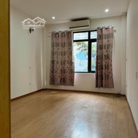Bán Nhà Tứ Liên, Ngõ Oto Đỗ Cửa, 40M2, Giá Bán 9 Tỷ