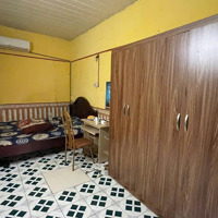 Chính Chủ Cho Thuê Phòng Ngõ 307 Bùi Xương Trạch, Hoàng Mai, Giá Bán 1.5 Triệu/1 Tháng. Liên Hệ: 0399846745