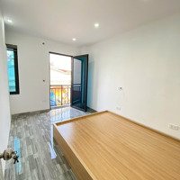 Cho Thuê Căn 2 Ngủ 1 Khách Ở Tam Khương, Đống Đa. Có Ban Công