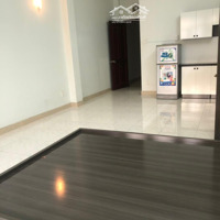 Cần Pass Lại Phòng 40M2 Rộng Thoáng Mát Có Ban Công
