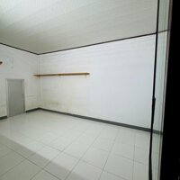 CHO THUÊ NHÀ LÊ VĂN TÁM 70M2, NGANG 4,5M, GIÁ CHỈ 4,5TR/ THÁNG