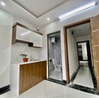 Hiếm- Căn Dòng Tiền Nguyễn Đạo An- Phú Diễn . 75M2-7 Tầng Thang Máy-M Tiền 4,7M- 75 Triệu/Tháng- 13,8 Tỷ