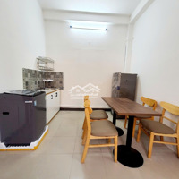 Cho Thuê Căn Hộ 2 Phòng Ngủgiá Rẻ Q10, Ban Công Lớn, Mặt Tiền, Gần Ueh, Huflit, Đh Sài Gòn, Đh Sư Phạm