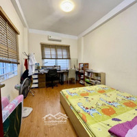 Hàng Hiếm Tại Bạch Đằng, 8,6 Tỷ, 37M2, 4 Phòng Ngủ 3 Vệ Sinh Đẹp, Tiện Ích