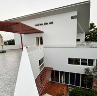 Chính Chủ Kẹt Tiền Gửi Bán Nhanh Nhà Q9 Nhà 2 Mặt Tiền Sẵn Sổ 600M2 Giá Bán 35 Tỷ. Lh Thuỷ 0901860079