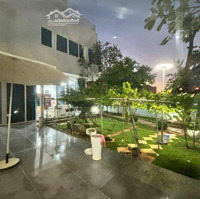 Chính Chủ Kẹt Tiền Gửi Bán Nhanh Nhà Q9 Nhà 2 Mặt Tiền Sẵn Sổ 600M2 Giá Bán 35 Tỷ. Lh Thuỷ 0901860079