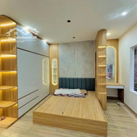 Bán Nhà Đường Hồng Mai. Nhà Đẹp, Lô Góc Gần Ô Tô Giá Chỉ Nhỉnh 5 Tỷ.