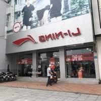 Cho Thuê Nhà Mặt Phố Nguyễn Ngọc Vũ. Diện Tích 200M2. Mặt Tiền 9M. Thông Sàn Nhận Diện Tốt.