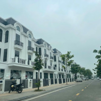 Cắt Lỗ Sâu Căn Liền Kề Sân Vườn 120M2 Hướng Đông Nam Giá Chỉ Loanh Quanh 5 Đồng/ Liên Hệ: 0962566863