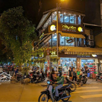 Cho Thuê Nhà Mặt Phố Nguyễn Hữu Huân. Diện Tích: 35M2X5 Tầng. Mt: 12M ( Lô Góc )