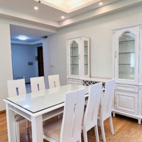 Chủ Nhà Định Cư Nước Ngoài, Muốn Bán Căn Hộ Siêu Đẹp, Đủ Đồ, Mới Tinh 153M2, 4 Phòng Ngủ