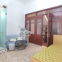 Cho Thuê Phòng Đầy Đủ Đồ - Ban Công Rộng - Gần Phố Vip Phan Đình Phùng