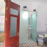 Cho Thuê Phòng Đầy Đủ Đồ - Ban Công Rộng - Gần Phố Vip Phan Đình Phùng