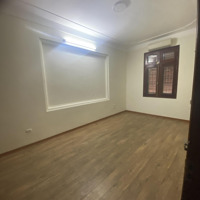 Cho Thuê Biệt Thự Lô Góc Trần Bình, Cầu Giấy.diện Tích150M2, 4 Tầng. Giá 40 Tr(Tháng)