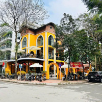 Cho Thuê Nhà Mặt Phố Quán Thánh - Lô Góc Nhận Diện Tốt. Diện Tích 60M X 3 Tầng. Vị Trí Đẹp Nhất Phố
