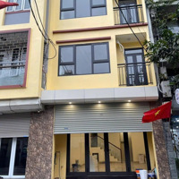 Cho Thuê Nhà Phan Văn Trường, Cầu Giấy,Diện Tích95M, 4 Tầng,Mặt Tiền8.5M, Nhà Đẹp, Ô Tô Tránh