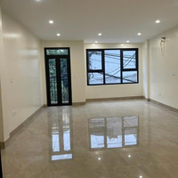 Cho Thuê Nhà Phan Văn Trường, Cầu Giấy,Diện Tích95M, 4 Tầng,Mặt Tiền8.5M, Nhà Đẹp, Ô Tô Tránh