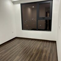 Cho thuê căn không đồ 2 ngủ có tủ bếp Hoàng Huy Commerce giá 6 triệu.