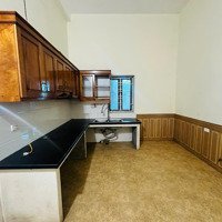 Chính Chủ Bán Nhà 2 Tầng View Hồ Quan Sơn, Cách Mặt Hồ 30M, Ngay Cửa Công Viên