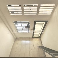 Cho Thuê Phòng Trọ Gác Cao Đứng Được Cửa Sổ Thoáng Giá Rẻ Ngay Công Viên Phần Mềm Quang Trung
