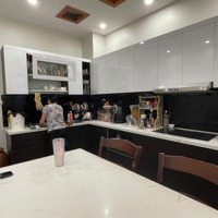 Chính Chủ Bán Nhanh Nhà Phố Thái Thịnh, 33 Tỷ, Vị Trí Vàng, 71M2 Ô Tô Tránh Xe Tải 7T Thang Máy Kd
