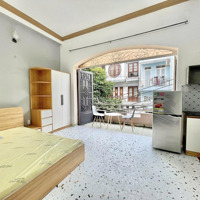 Cc Mini Studio 30M2 Ban Công Siêu Thoáng , Ngay Ngã 4 Phú Nhuận. Thuận Tiện Đi Gv , Tb , Bt ...