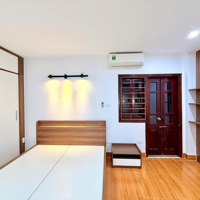 Nhà Đẹp- Ở Ngay Full Nội Thất Sịn Sò- Cách Phố 40M- Trung Tâm Đống Đa- Giá Nhỉnh 6 Tỷ.