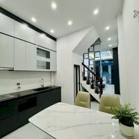 Bán nhà phố Phan Đình Giót -Phương liệt ,DT:34m2 ,Giá hơn 5tỷ , nhà cách oto 40m