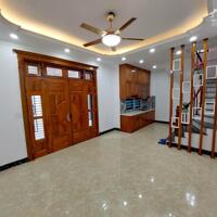 Bán Nhà Di Trạch Hoài Đức, 30m2*5Tầng. Nhà mới ở ngay ngõ nông gần đườg ôtô giá chỉ 3,9 tỷ.