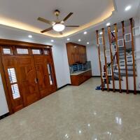 Bán Nhà Di Trạch Hoài Đức, 30m2*5Tầng. Nhà mới ở ngay ngõ nông gần đườg ôtô giá chỉ 3,9 tỷ.