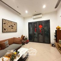 Nhà Hiếm Võng Thị - 100M Ra Hồ Tây - Ở Ngay - Homestay Hốt Bạc