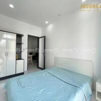 Căn Hộ 2 Phòng Ngủ Rộng 70m2 Ban Công ngay Vòng Xoay Lăng Cha Cả quận Tân Bình
