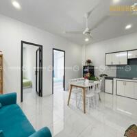 Căn Hộ 2 Phòng Ngủ Rộng 70m2 Ban Công ngay Vòng Xoay Lăng Cha Cả quận Tân Bình