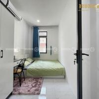 Căn Hộ 2 Phòng Ngủ Rộng 70m2 Ban Công ngay Vòng Xoay Lăng Cha Cả quận Tân Bình