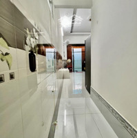 Bán Nhà Quận 1 Hbg 60M2 Ngang Gần 4M 2 Pn Sátmặt Tiềnvip Q1 Trần Quang Khải, 5.1 Tỷ