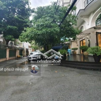 Gấp-Rẻ Nhất Khu Này-Giáp Q1-Hẻm Oto 6M-Nguyễn Cửu Vân P17 Bình Thạnh-72 M2(4,8X15.2)-4 Tầng