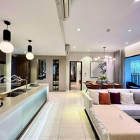 Cần Bán Gấp Căn Hộ 3 Phòng Ngủ View Sông Hướng Đông, Layout Ban Công Rộng Tầng Đẹp Giá Chỉ 8 Tỷ 946